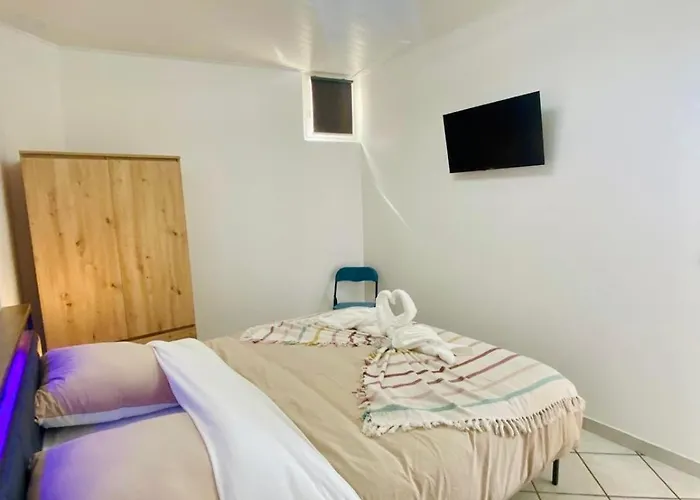 Holiday home Salve Maria, Proche Et Centre Ville, Menage Et Draps Compris